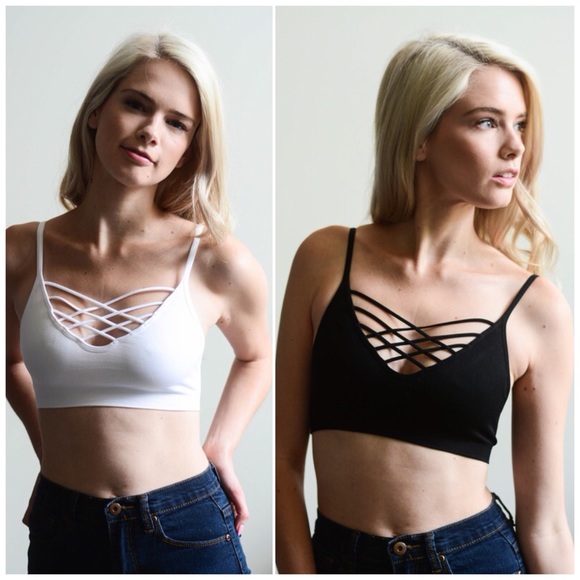 Black Interwoven Strappy Bralette - Picture 1 of 3